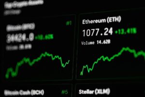 Keuntungan dan Risiko Investasi Cryptocurrency di Era Digital